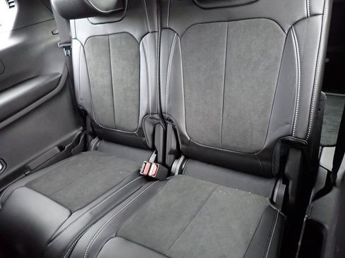 New 2025 Jeep Grand Cherokee L Altitude image 12