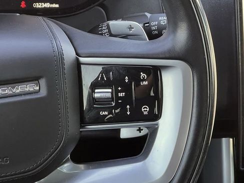 Used 2023 Land Rover Range Rover SE image 13