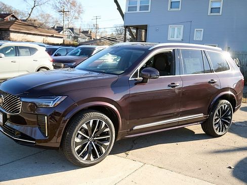 New 2026 Volvo XC90 B6 Plus w/ Protection Package image 6