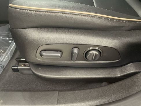 Certified 2022 Chevrolet Blazer Premier image 23