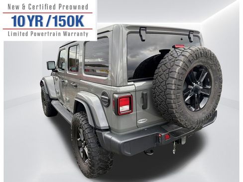Used 2020 Jeep Wrangler Unlimited Sahara image 8