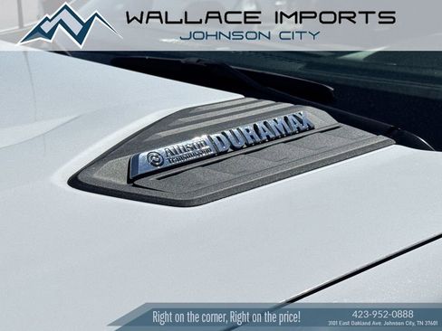 Used 2025 Chevrolet Silverado 2500 LT w/ Safety Package AWD/4WD image 11