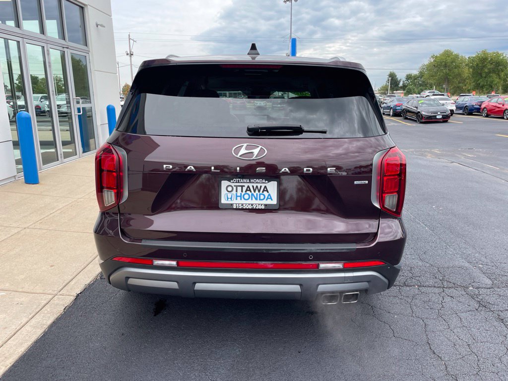 Used 2023 Hyundai Palisade Limited AWD/4WD image 6