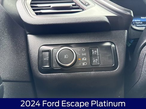 Used 2024 Ford Escape Platinum AWD/4WD image 26
