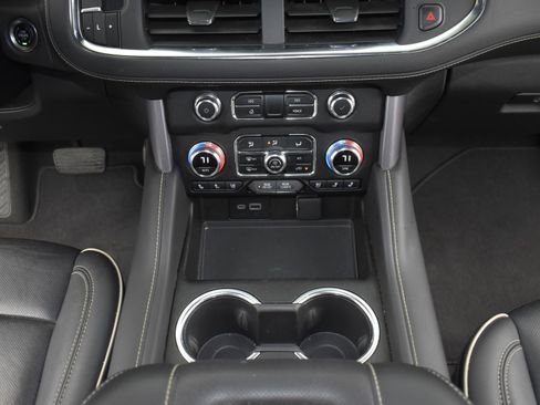 Used 2024 GMC Yukon SLT image 19