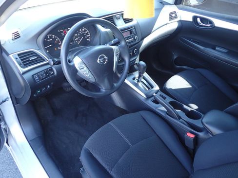 Used 2017 Nissan Sentra S FWD image 10