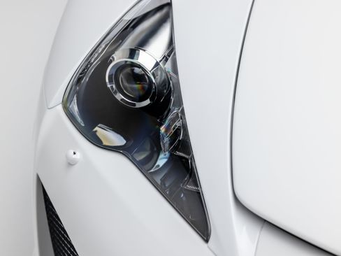 Used 2012 Lexus LFA RWD image 16