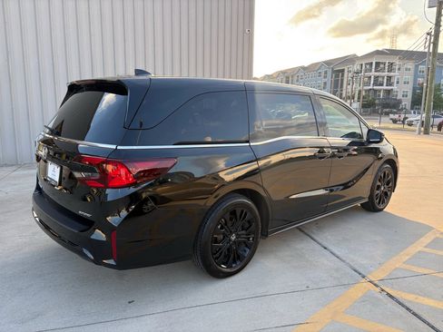 Certified 2025 Honda Odyssey Sport-L image 8