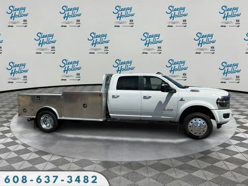 New 2026 RAM 5500 4x4 Crew Cab w/ Laramie Trim Package image 4