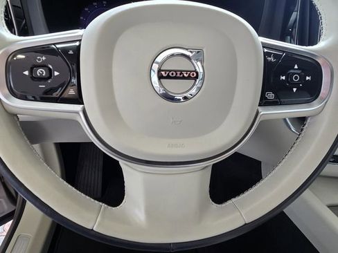 Used 2023 Volvo XC60 B5 Plus w/ Protection Package Premier image 25