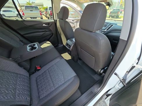 Used 2023 Chevrolet Equinox LT image 22