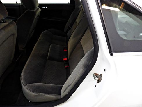 Used 2014 Chevrolet Impala Limited LS FWD image 10