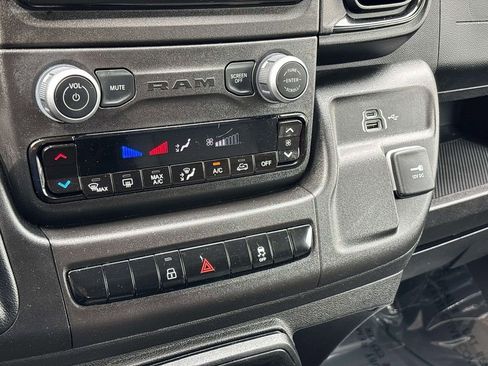 Used 2026 RAM ProMaster 2500 w/ Convenience Group FWD image 21