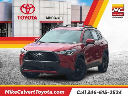 Used 2024 Toyota Corolla Cross LE FWD image 1