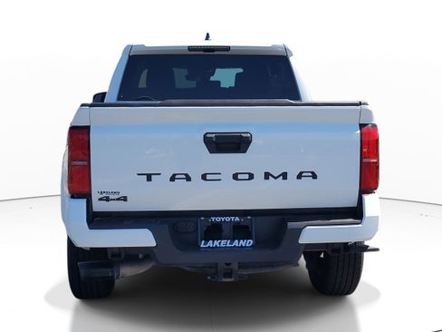 Used 2024 Toyota Tacoma TRD Sport image 6