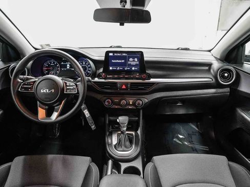 Used 2023 Kia Forte LXS w/ LXS Technology Package FWD image 12