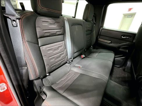 Used 2025 Nissan Frontier PRO-4X w/ Pro Convenience Package image 35