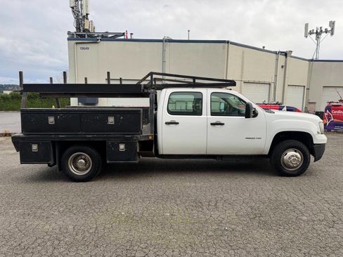 Used 2011 GMC Sierra 3500 W/T w/ Skid Plate Package image 5