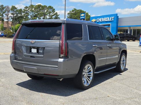 Used 2019 Cadillac Escalade Premium Luxury w/ LPO, Radiant Package RWD image 8