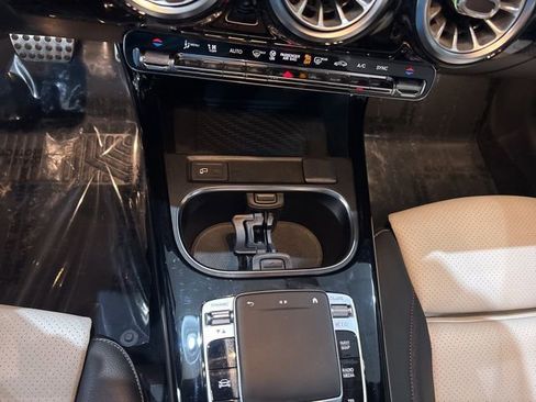 Used 2020 Mercedes-Benz CLA 250 4MATIC image 17