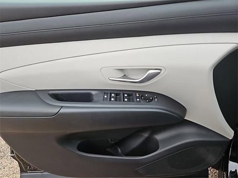 New 2025 Hyundai Tucson SEL image 11