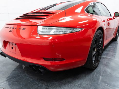 Used 2015 Porsche 911 Carrera image 17