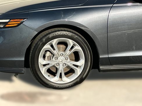 Certified 2023 Honda Accord LX image 11