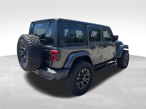 Used 2018 Jeep Wrangler Unlimited Sahara w/ LED Lighting Group AWD/4WD image 5