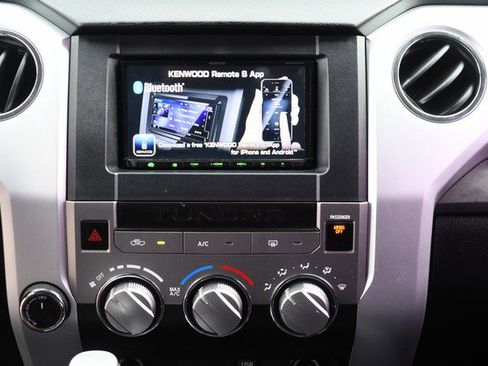 Used 2016 Toyota Tundra SR5 image 19