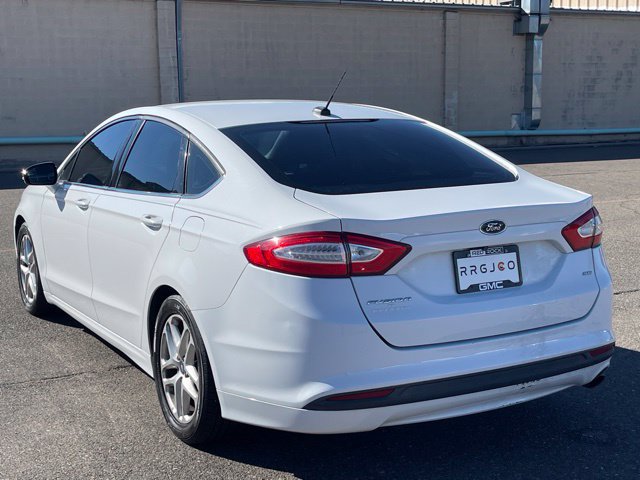 Used 2016 Ford Fusion SE FWD image 5