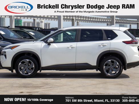 Used 2025 Nissan Rogue SV w/ SV Premium Package image 8