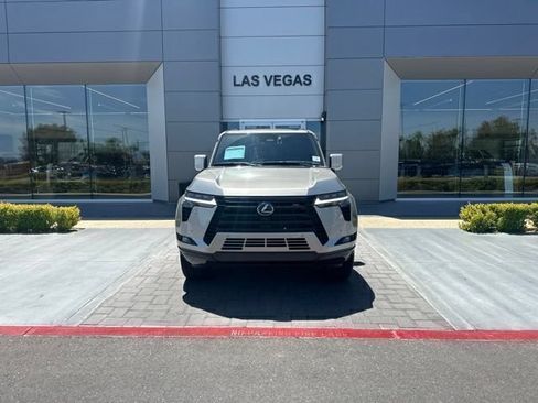 Used 2024 Lexus GX 550 w/ Cold Area Package AWD/4WD image 2