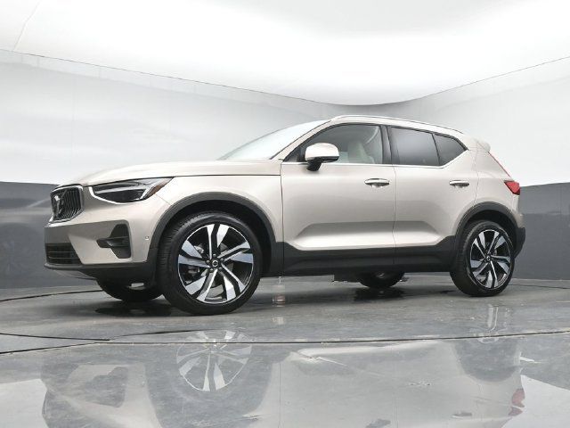 Used 2024 Volvo XC40 B5 Ultimate AWD/4WD image 35