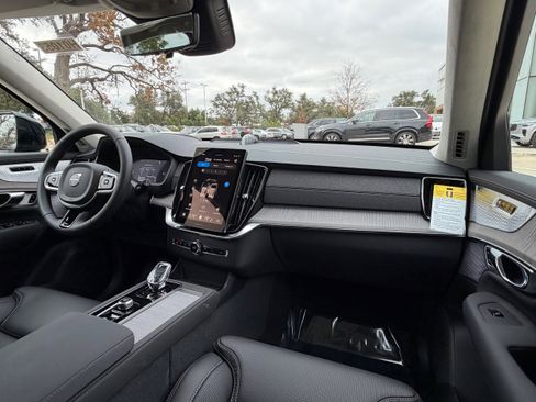 New 2026 Volvo XC90 B6 Ultra w/ Lounge Package image 10