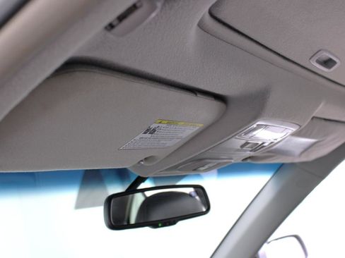 Used 2010 Toyota Camry SE image 60