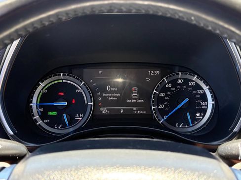 Used 2021 Toyota Highlander Limited FWD image 12
