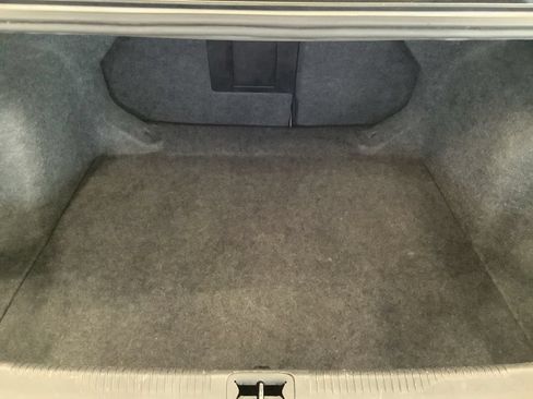 Used 2015 Chrysler 200 Limited w/ Convenience Group FWD image 16