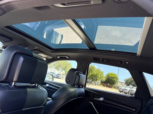 Used 2020 Audi SQ5 Prestige w/ Prestige Package AWD/4WD image 8