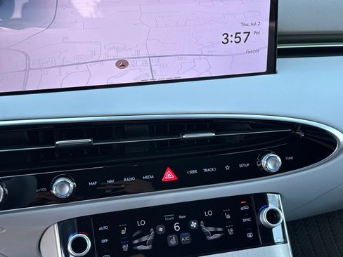 New 2026 Genesis GV70 2.5T Advanced AWD/4WD image 28
