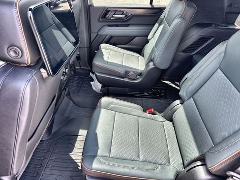 New 2026 GMC Yukon AT4 w/ AT4 Premium Plus Package AWD/4WD image 16