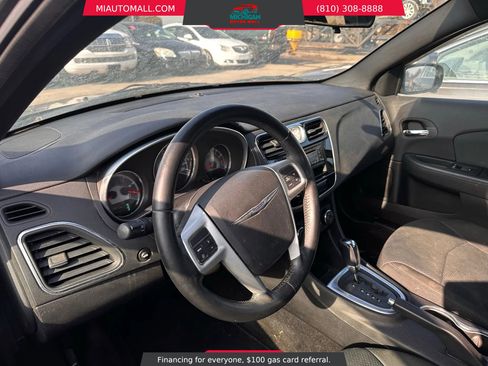 Used 2012 Chrysler 200 Touring image 23