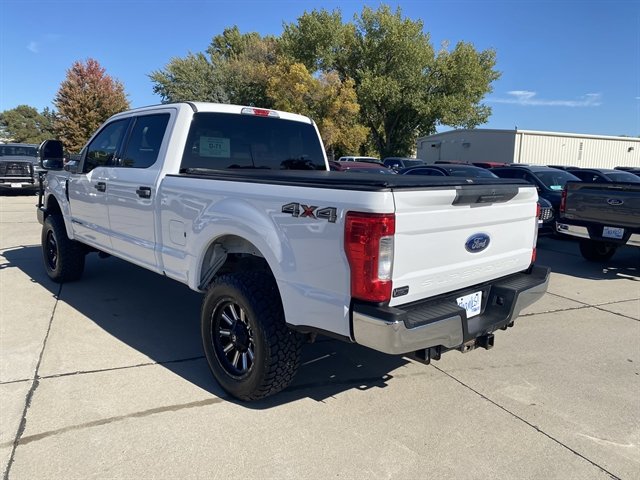 Used 2018 Ford F250 XLT w/ Snow Plow Prep Package AWD/4WD image 5