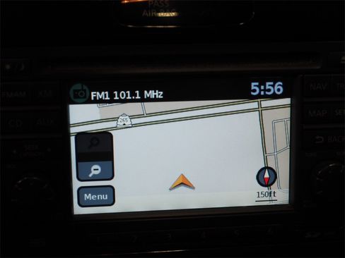Used 2014 Nissan Juke SL image 19