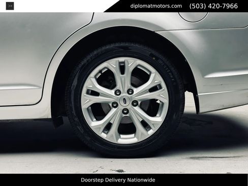Used 2012 Ford Fusion SE FWD image 38