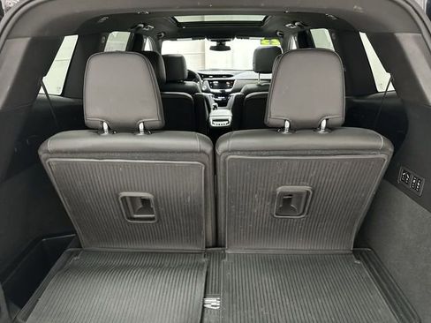 Used 2023 Cadillac XT6 Sport AWD/4WD image 17
