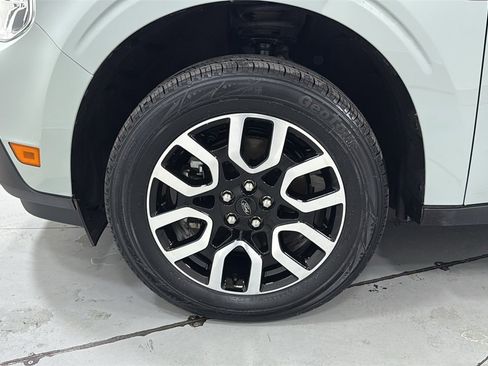 Used 2022 Ford Maverick Lariat w/ Lariat Luxury Package image 24