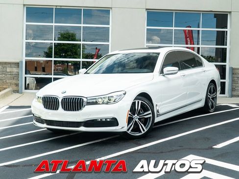 Used 2018 BMW 740i RWD image 1