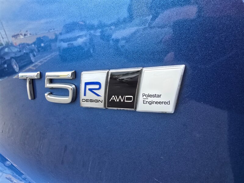 Used 2020 Volvo XC40 T5 R-Design w/ Protection Package Premier AWD/4WD image 20