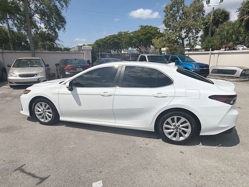 Used 2023 Toyota Camry LE FWD image 4