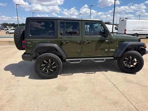 Used 2021 Jeep Wrangler Unlimited Sport AWD/4WD image 10